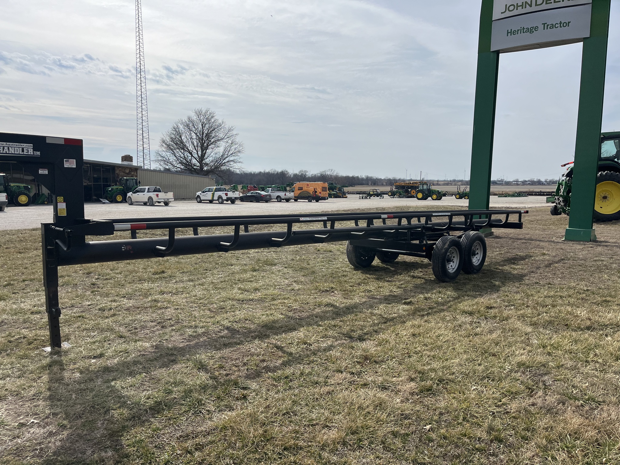  2022 E-Z Trail G32 EZ HAUL HAY HANDLER 32' at Heritage Tractor in Lockwood, MO