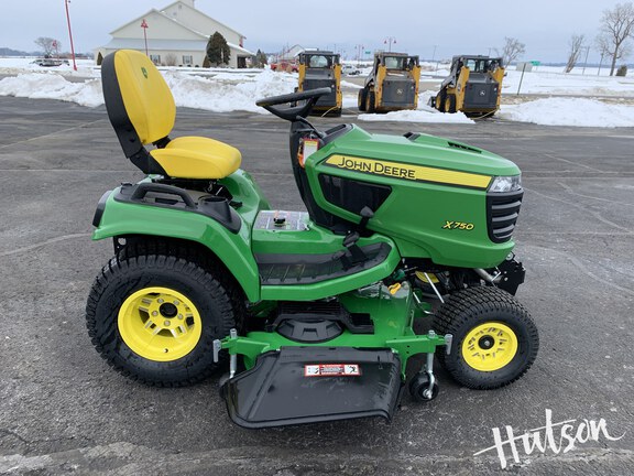 Photo of 2024 John Deere X750