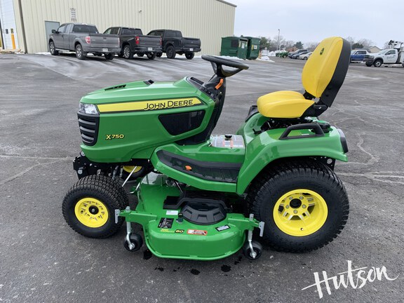 Photo of 2024 John Deere X750