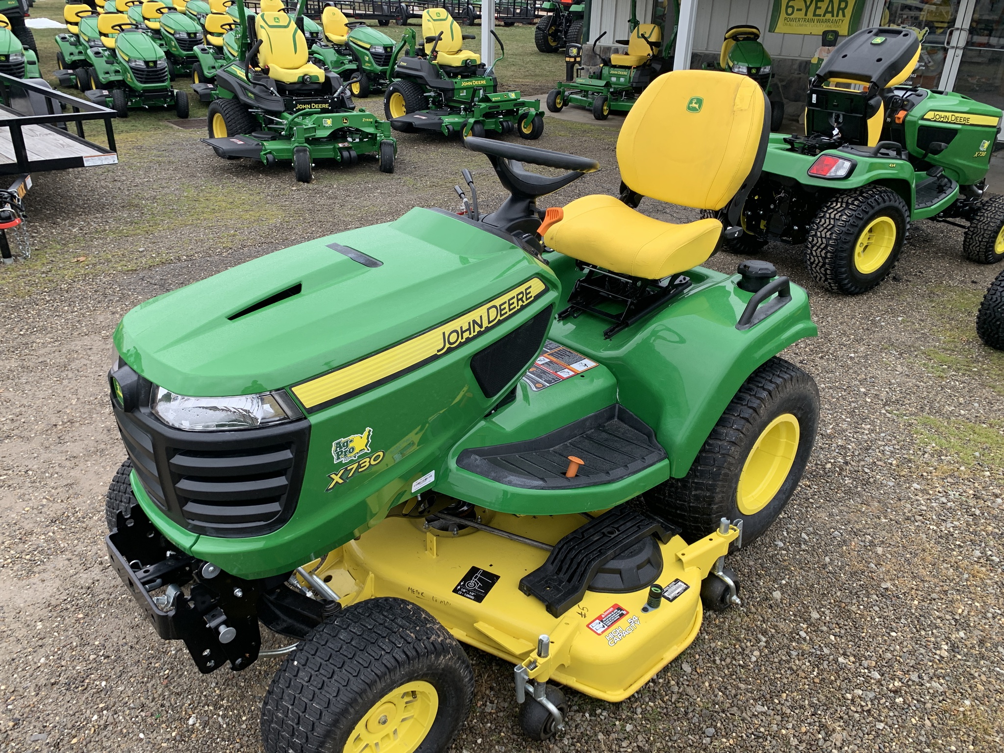 2022 John Deere X730 Image 8