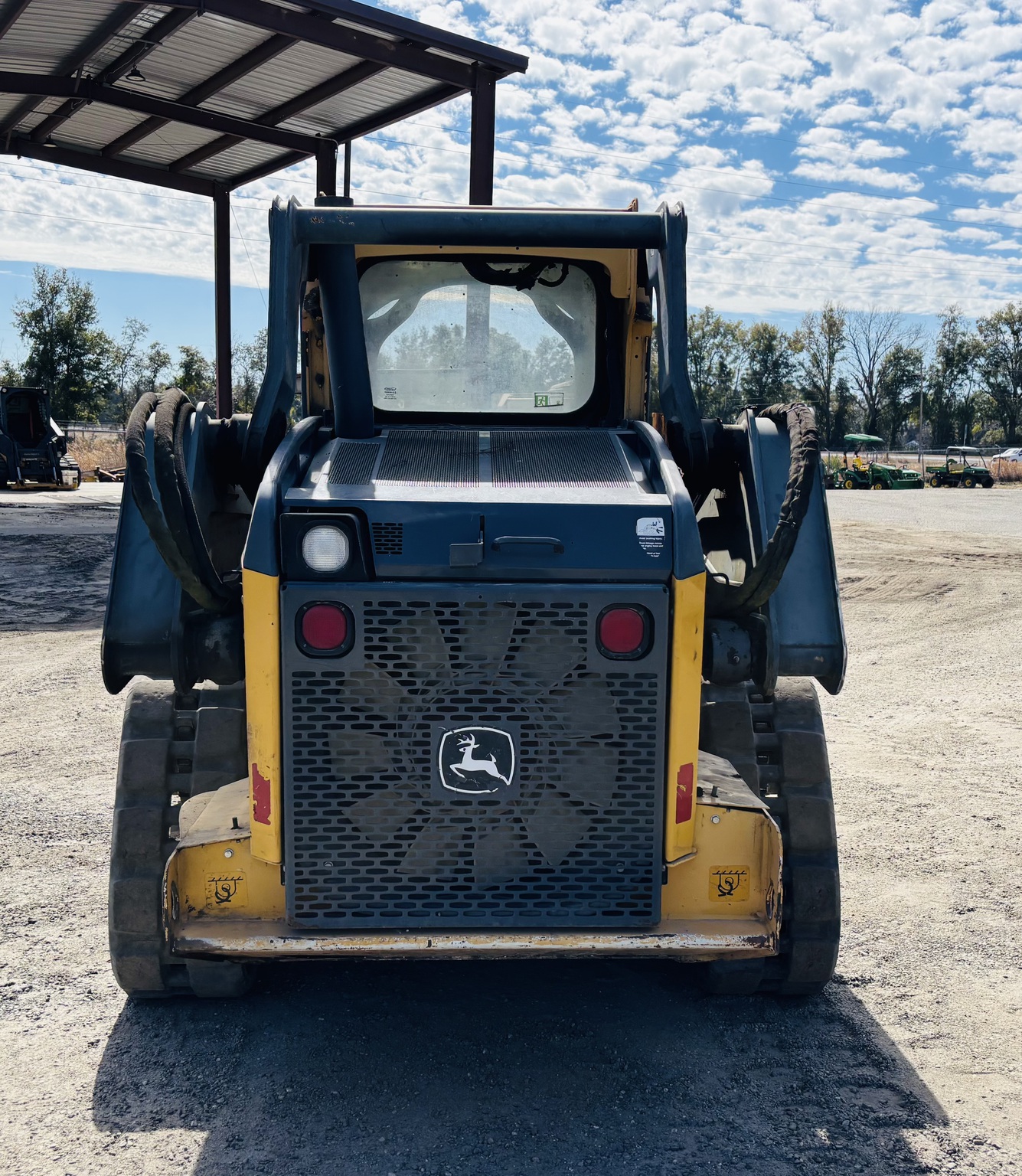 2015 John Deere 319E Image 4