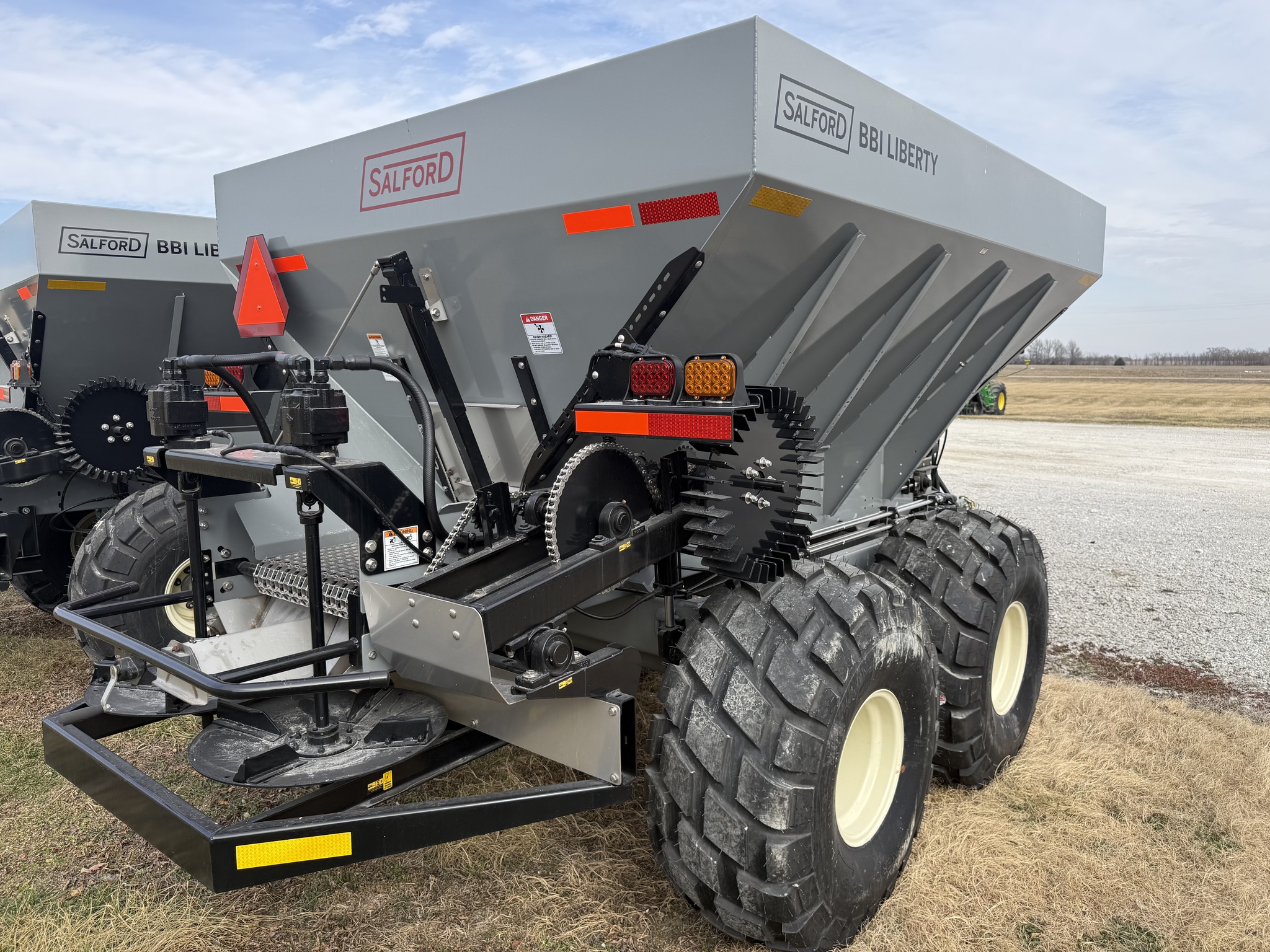  2025 BBI LIBERTY PT 10' at Heritage Tractor in Nevada, MO