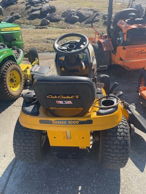 Cub Cadet LT1045 Image 1