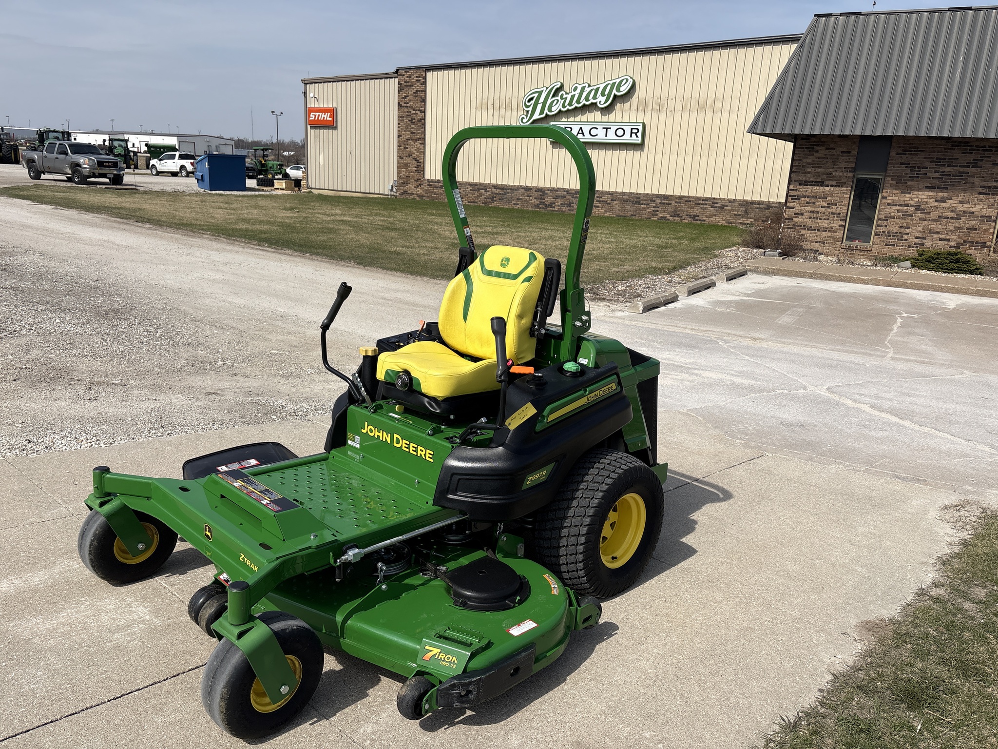  2025 John Deere Z997R at Heritage Tractor in Geneseo, IL