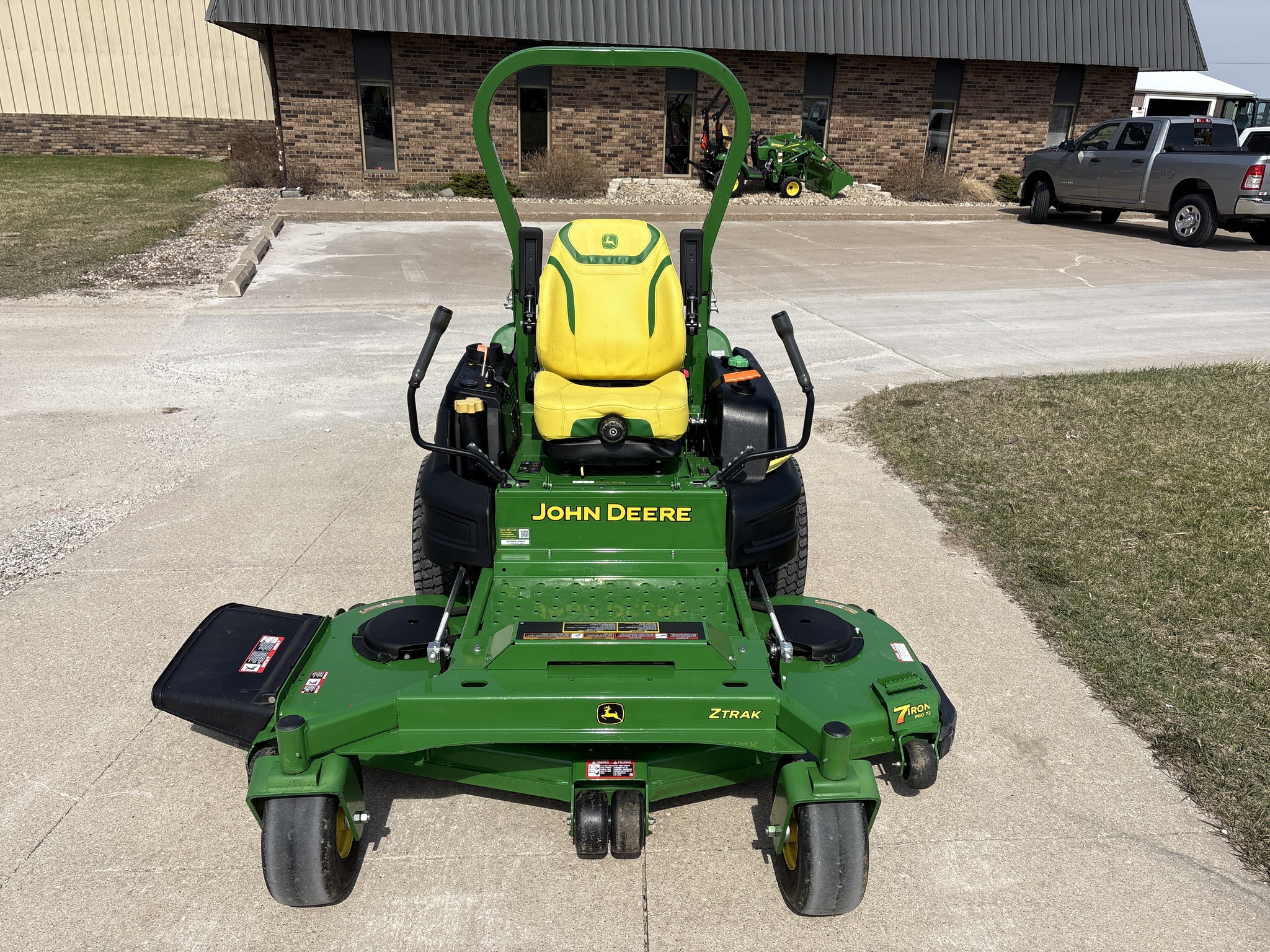  2025 John Deere Z997R at Heritage Tractor in Geneseo, IL