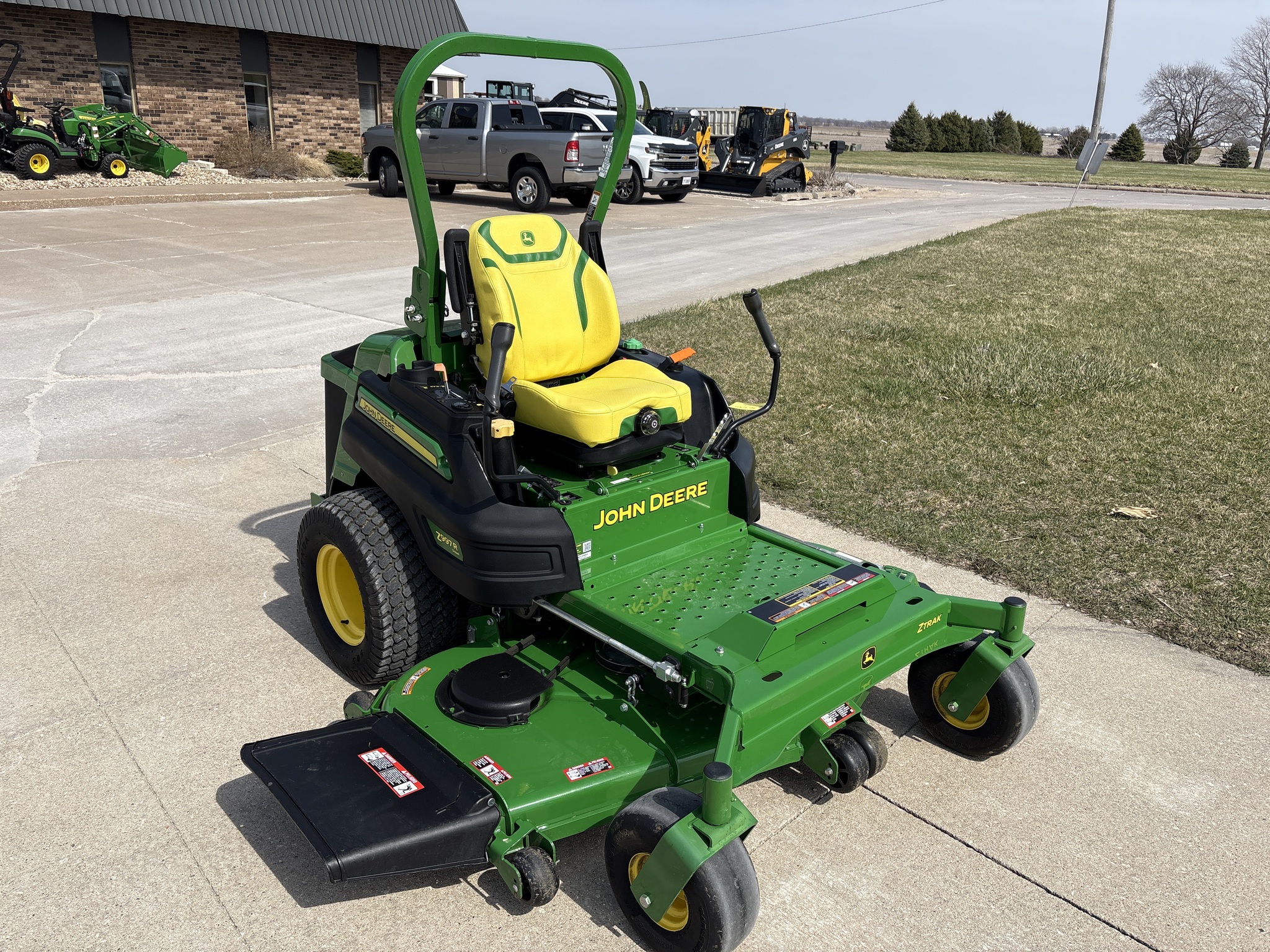  2025 John Deere Z997R at Heritage Tractor in Geneseo, IL