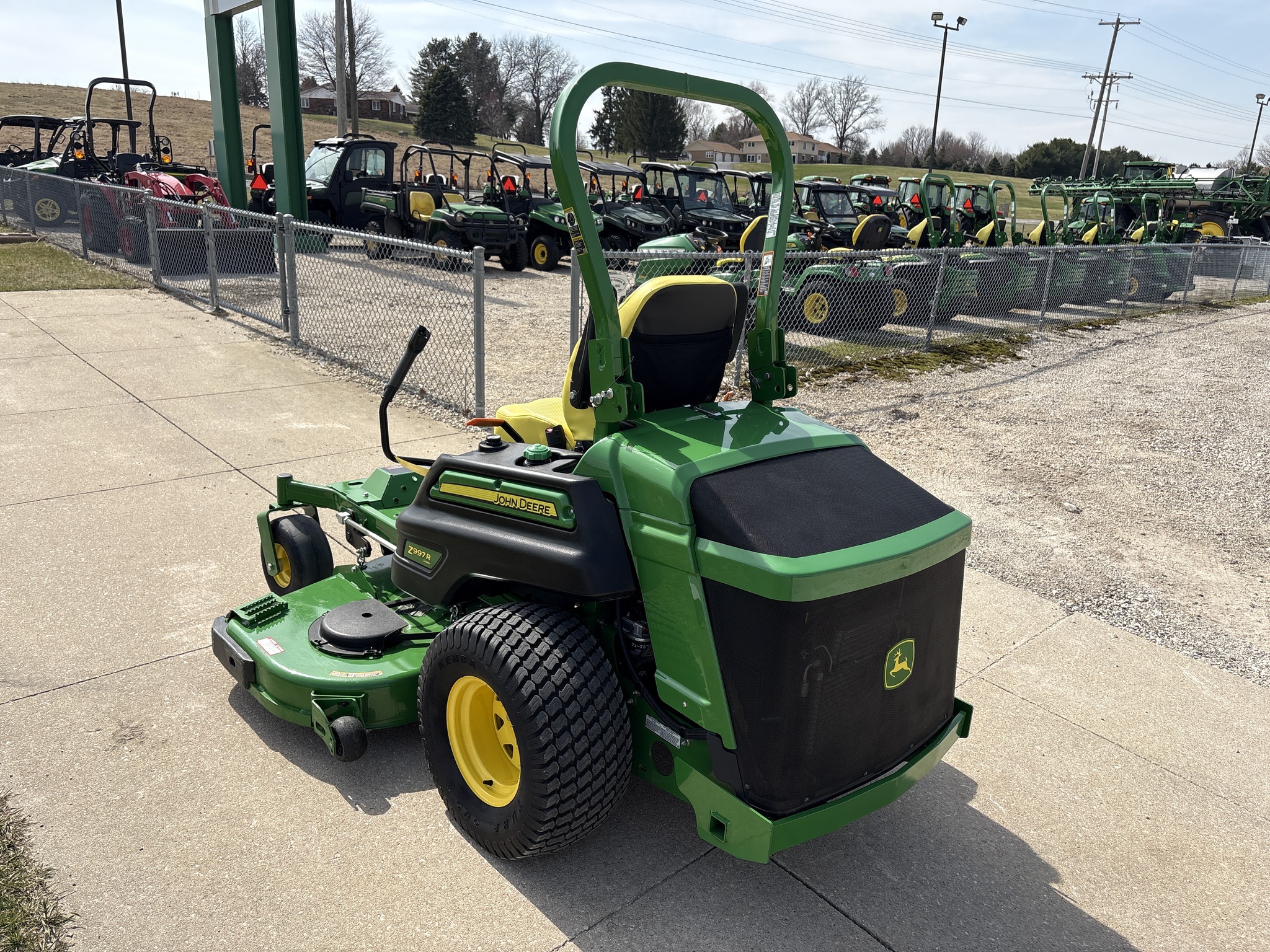  2025 John Deere Z997R at Heritage Tractor in Geneseo, IL