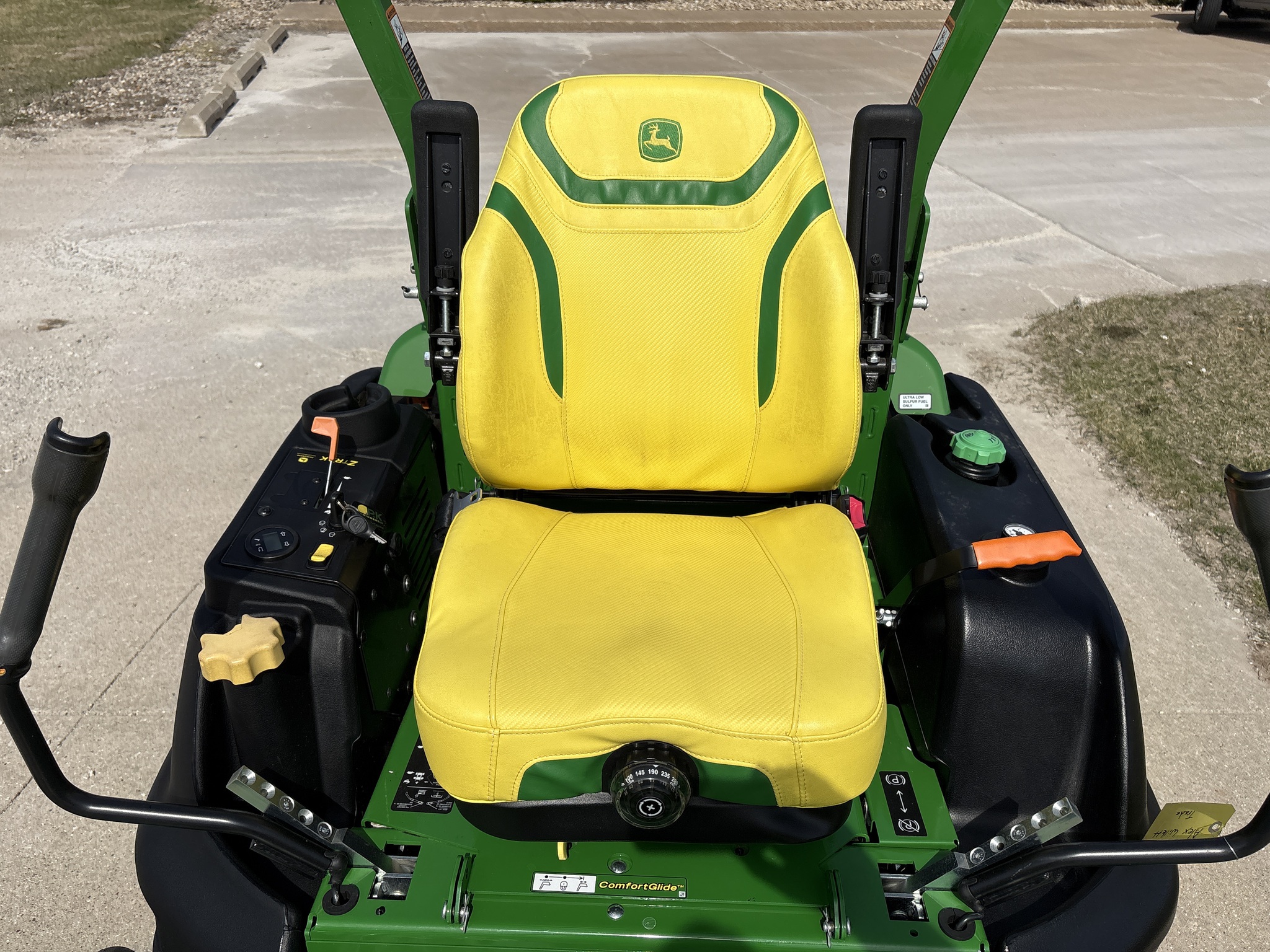  2025 John Deere Z997R at Heritage Tractor in Geneseo, IL