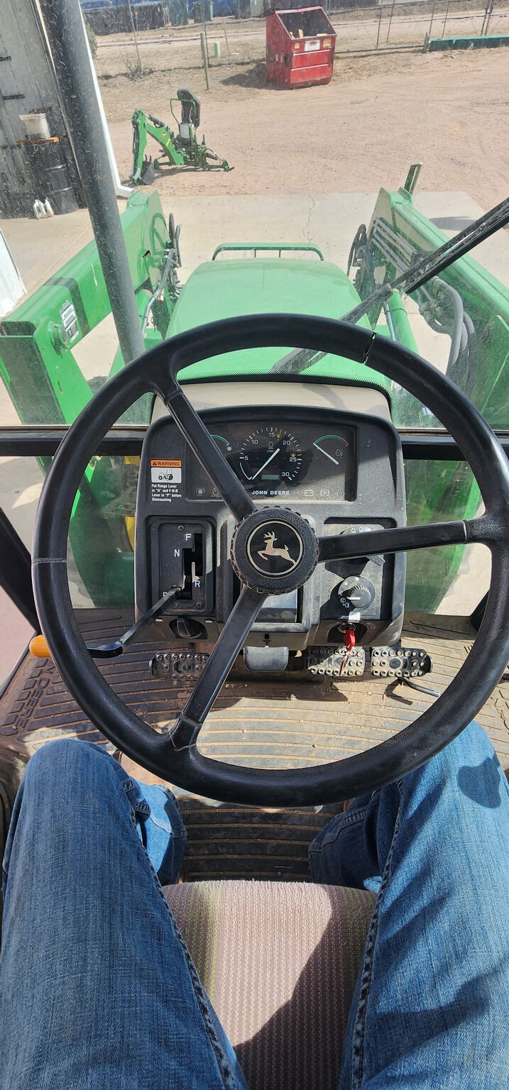 2003 John Deere 5420 Image 8