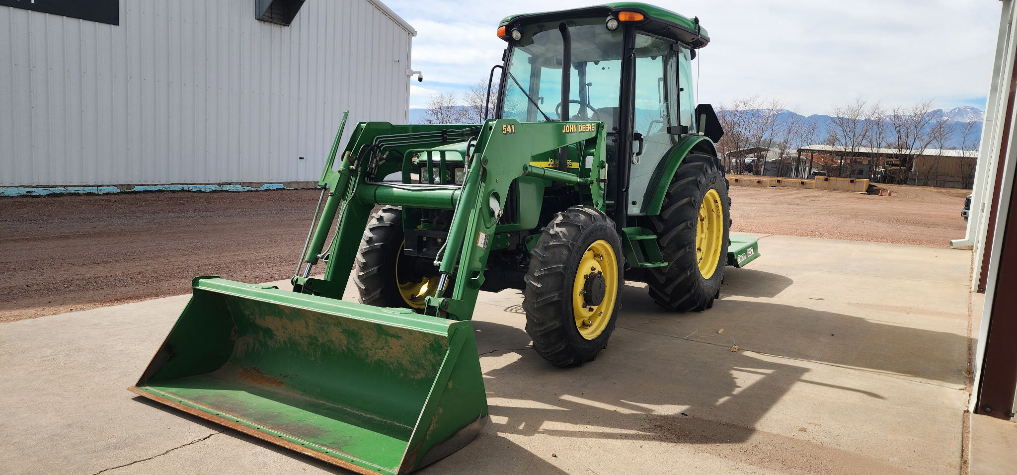 2003 John Deere 5420 Image 2