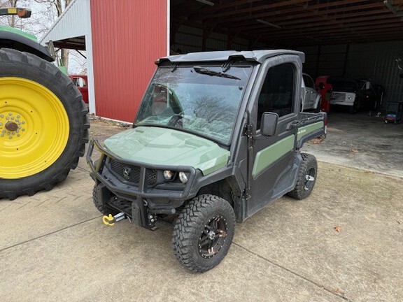 Photo of 2021 John Deere XUV 835M