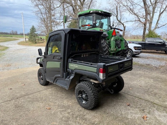 Photo of 2021 John Deere XUV 835M