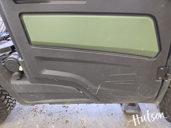 Photo of 2021 John Deere XUV 835M