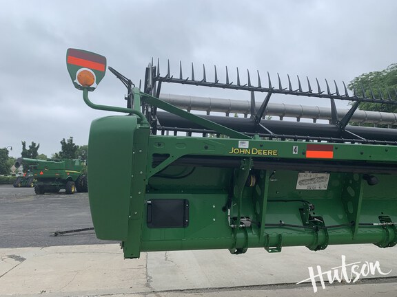 Photo of 2019 John Deere 745FD