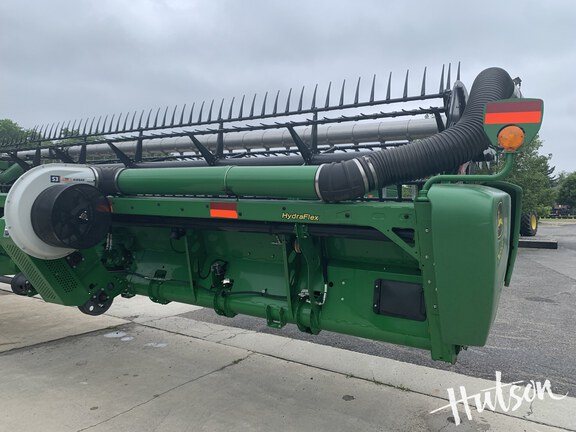 Photo of 2019 John Deere 745FD