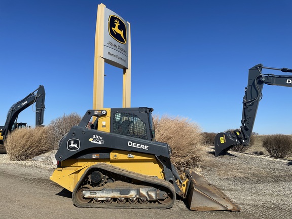 Photo of a 2022 John Deere 331G