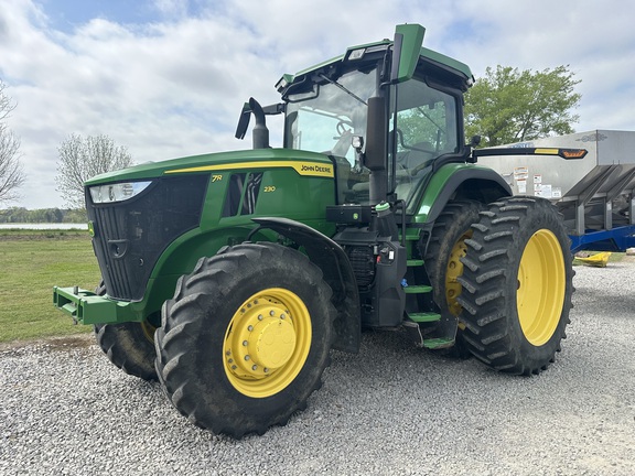 2020 John Deere 7R 230 Photo 1