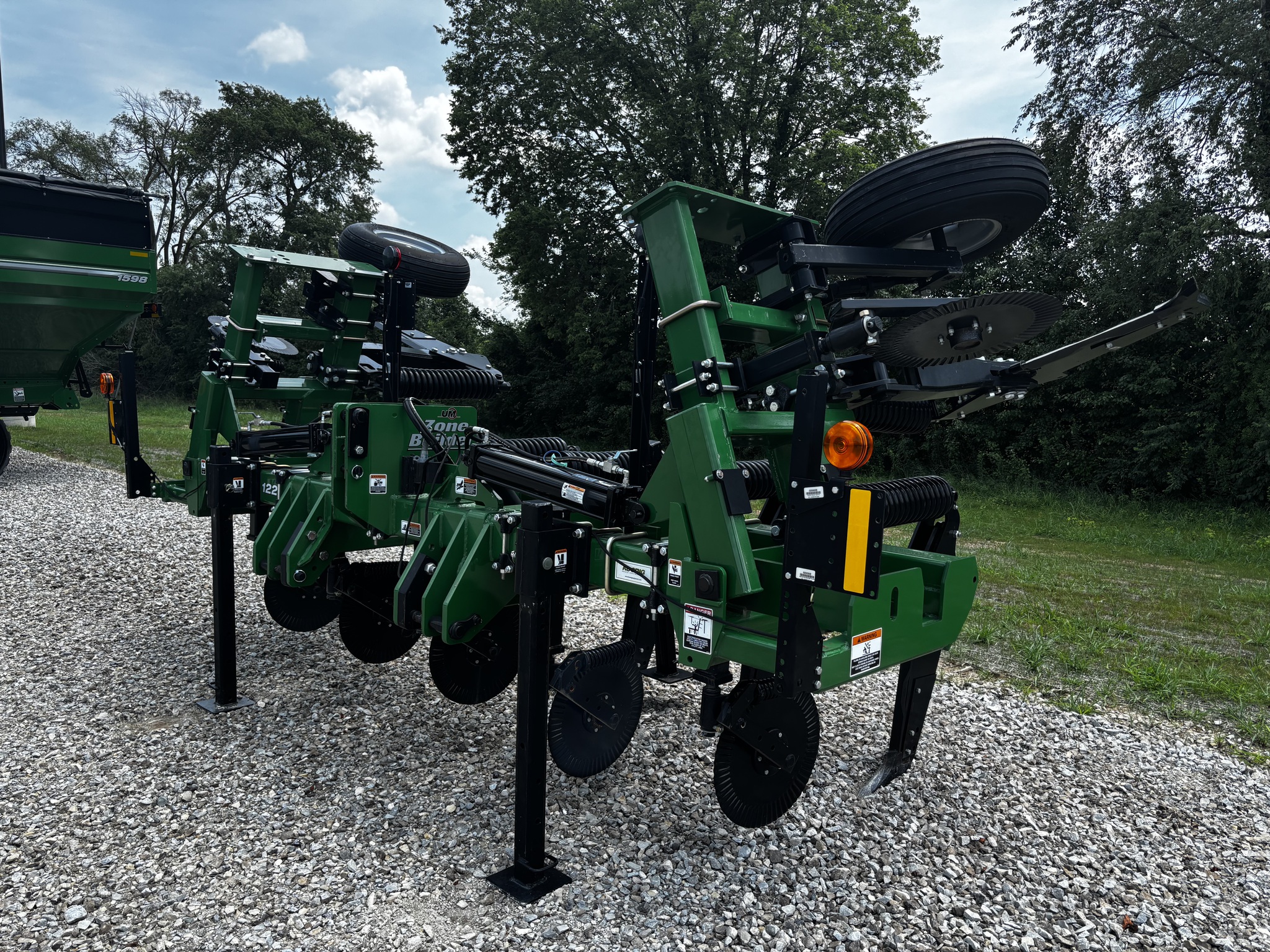 Used 2023 Unverferth 122 Rippers at Koenig Equipment in Knightstown, IN - PhotoXL0