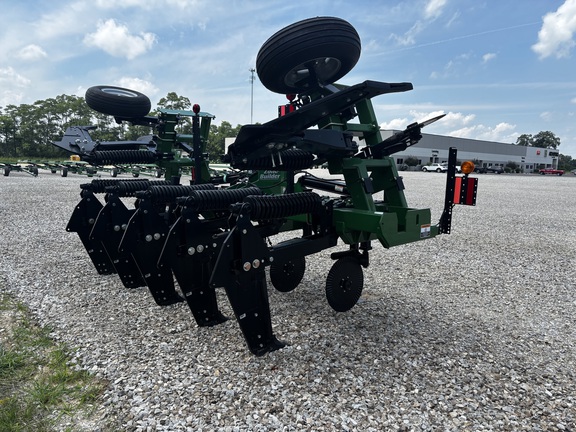 Used 2023 Unverferth 122 Rippers at Koenig Equipment in Knightstown, IN - Photo2