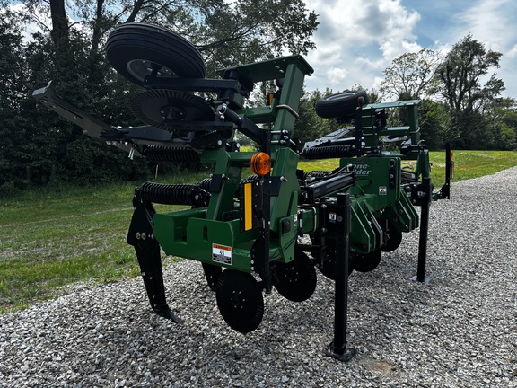 Used 2023 Unverferth 122 Rippers at Koenig Equipment in Knightstown, IN - Photo3