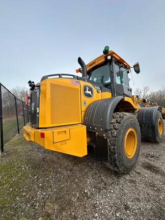 2024 John Deere 544 P