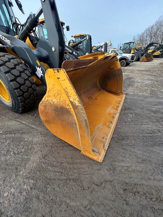 2024 John Deere 544 P
