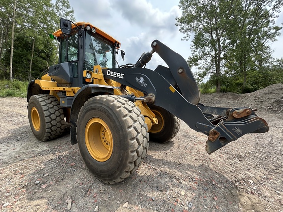 2024 John Deere 544 P