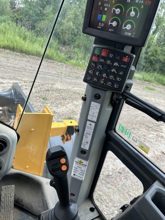 2024 John Deere 544 P