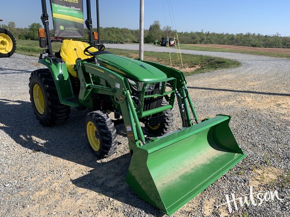 Photo of 2025 John Deere 3032E
