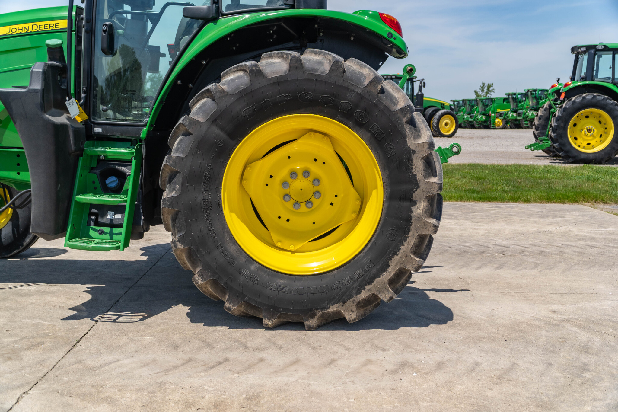 Used 2025 John Deere 6110M Utility Tractors at Koenig Equipment in Anna, OH - PhotoXL9