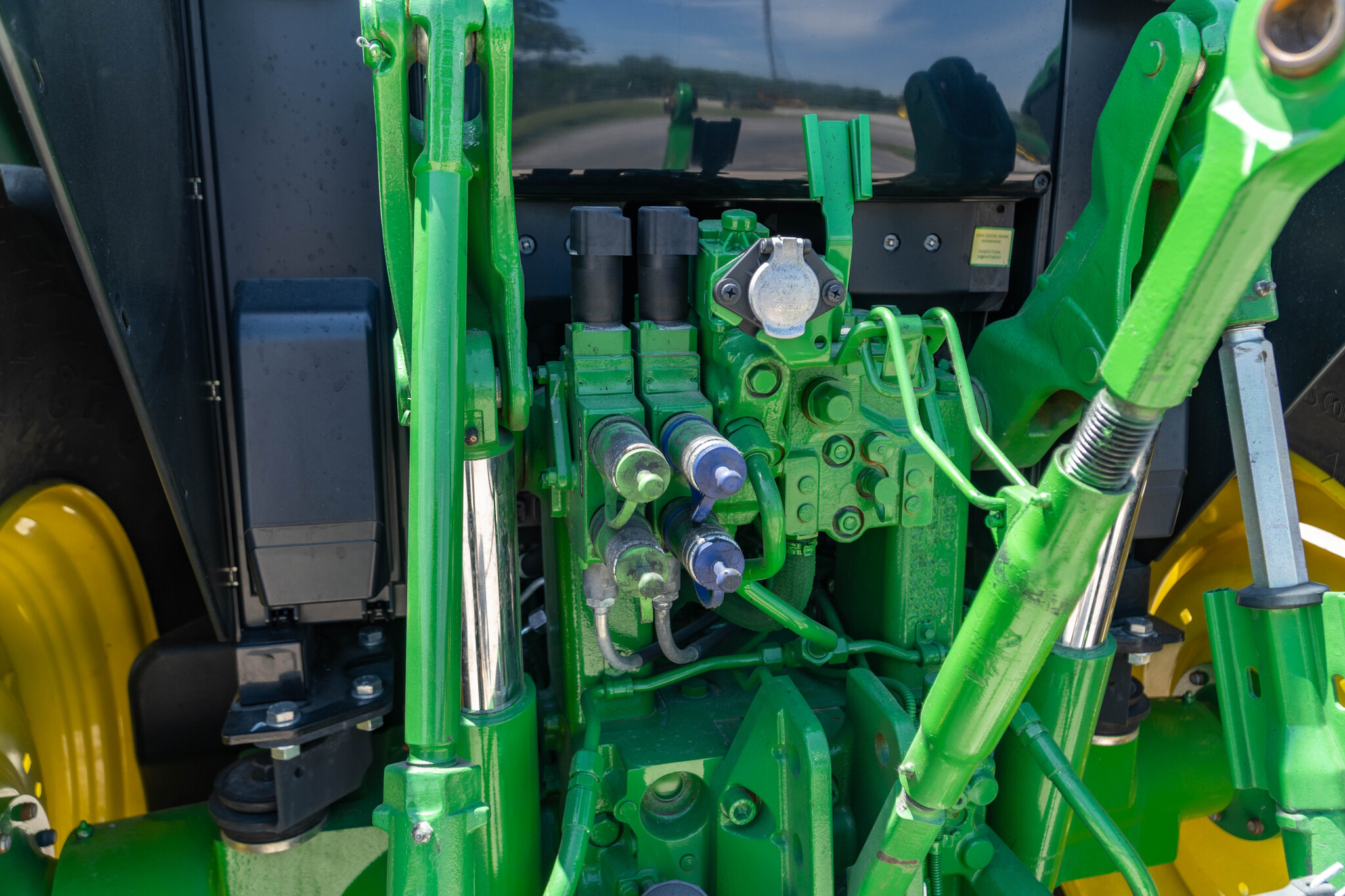 Used 2025 John Deere 6110M Utility Tractors at Koenig Equipment in Anna, OH - PhotoXL18
