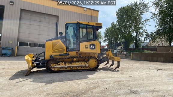 Photo of a 2023 John Deere 450 P