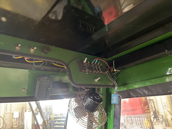 Used 1994 John Deere F932 Commercial Front Mowers at Koenig Equipment in Botkins, OH - Photo8