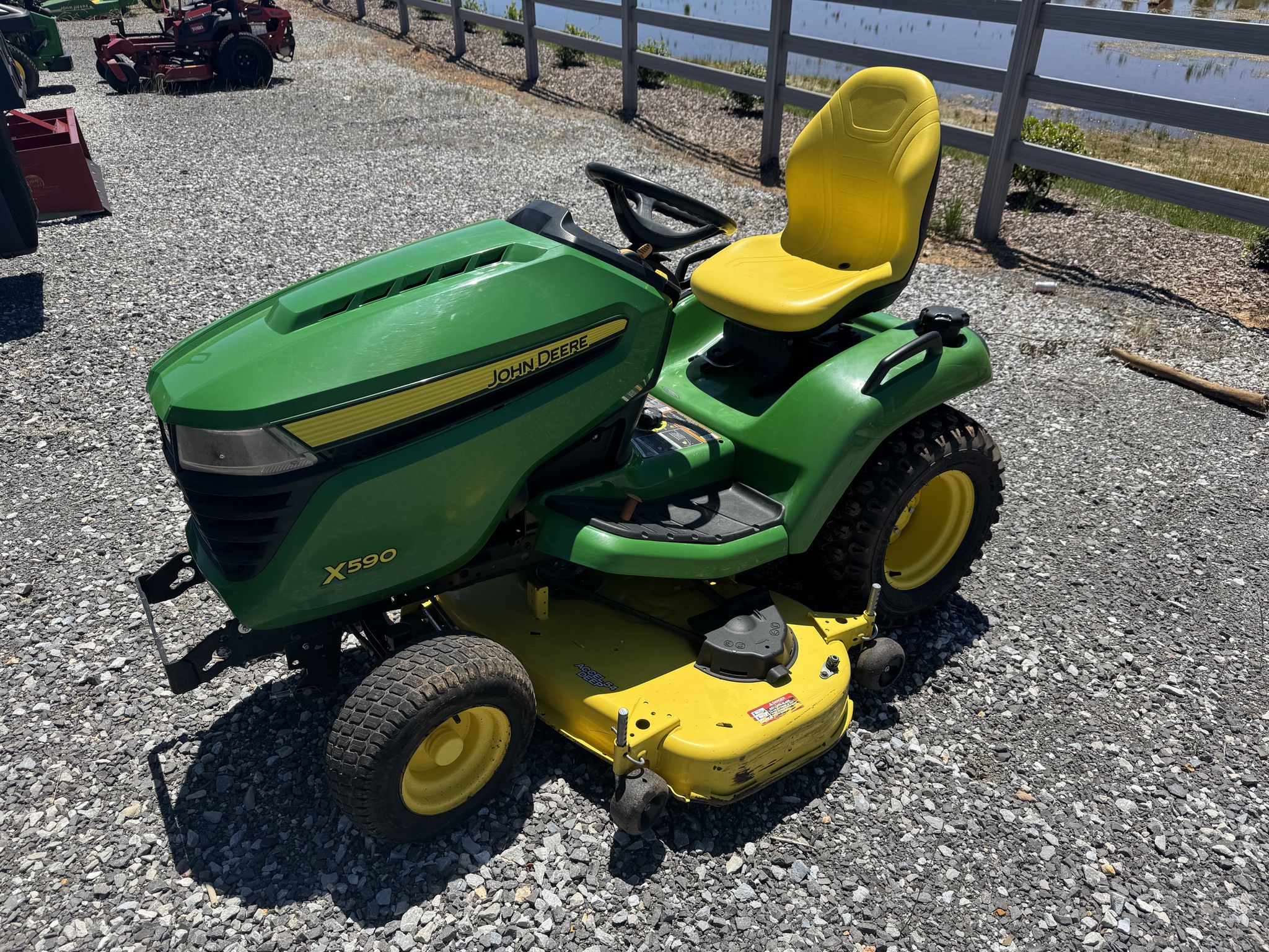 2020 John Deere X590