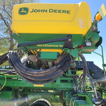 2023 John Deere DB80 (2nd thumbnail)
