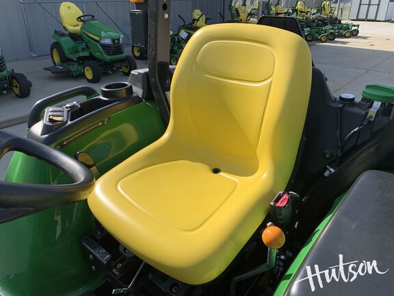 Photo of 2022 John Deere 3038E