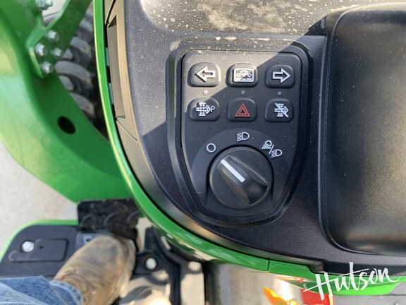 Photo of 2022 John Deere 3038E