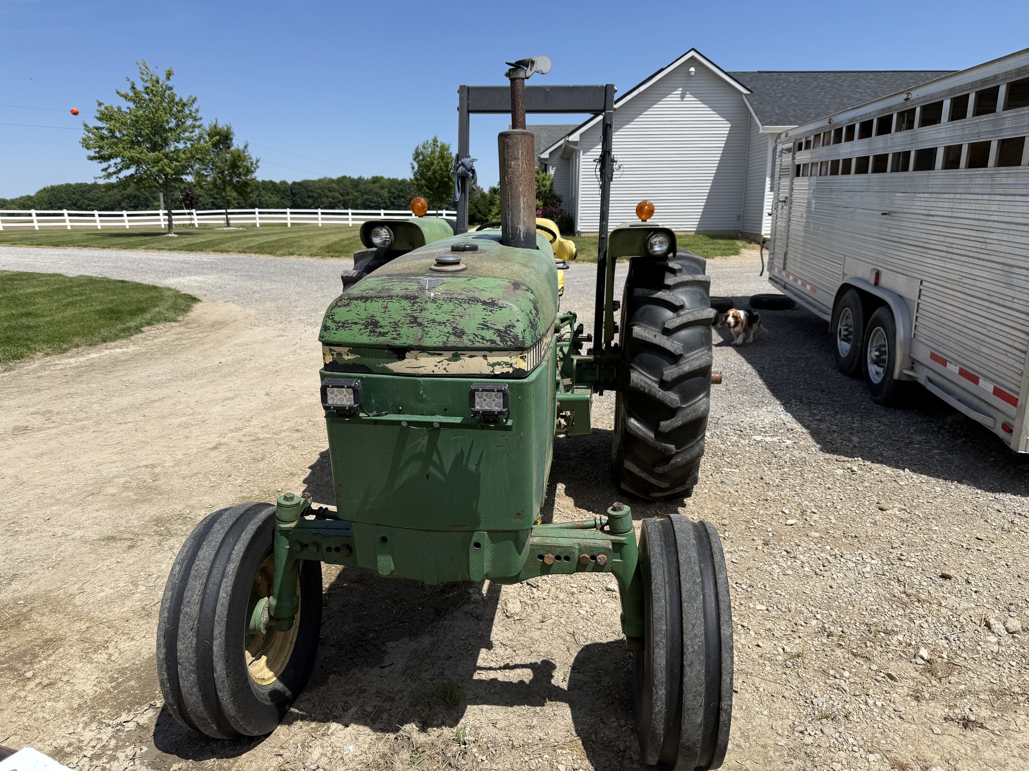 1983 John Deere 2640 Image 2