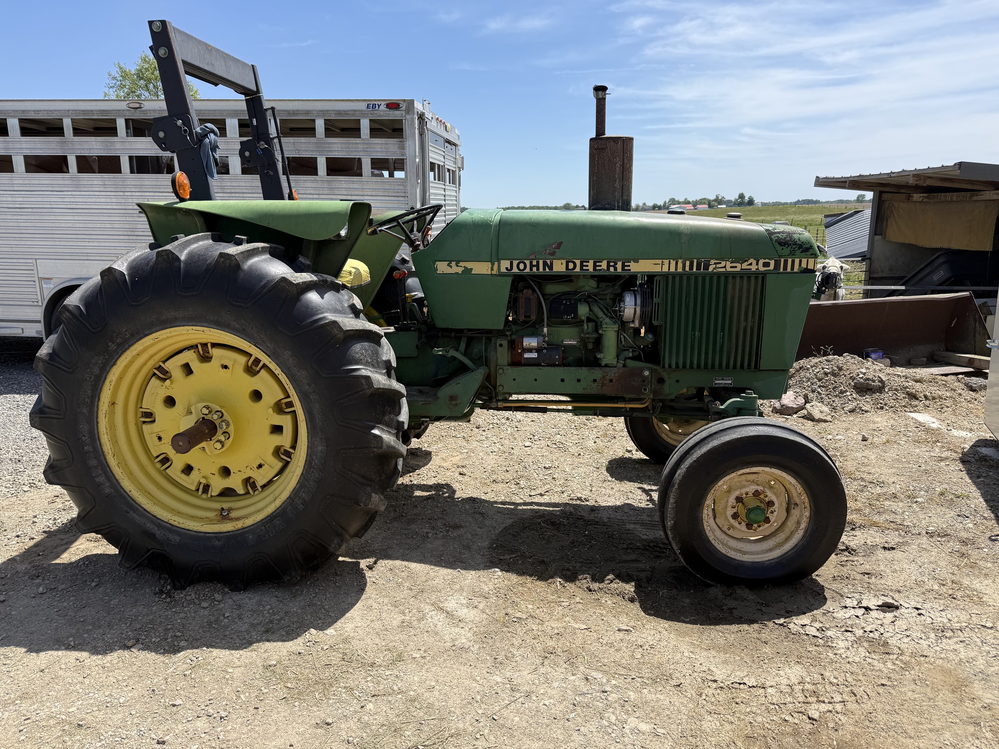 1983 John Deere 2640 Image 3