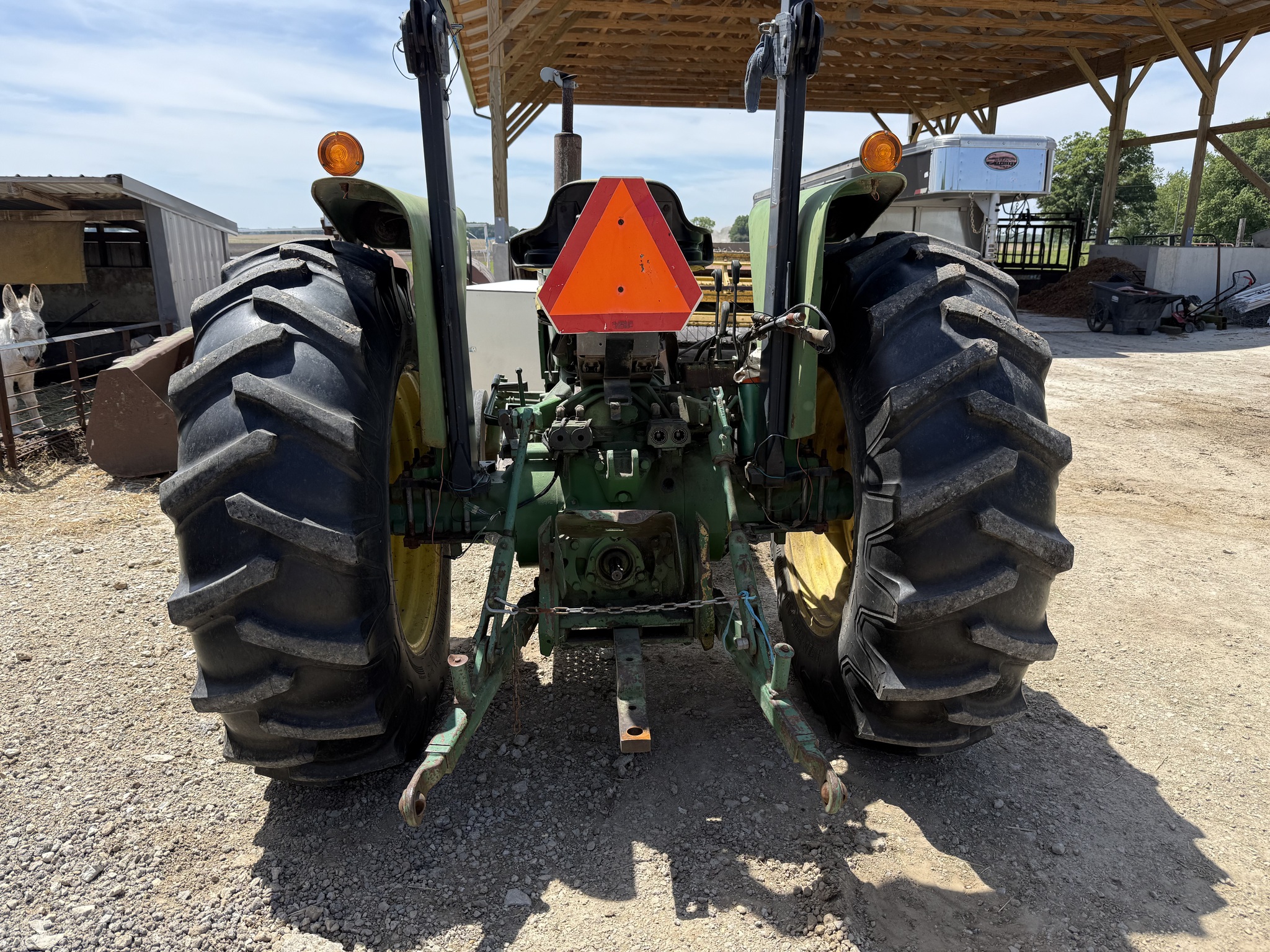 1983 John Deere 2640 Image 5
