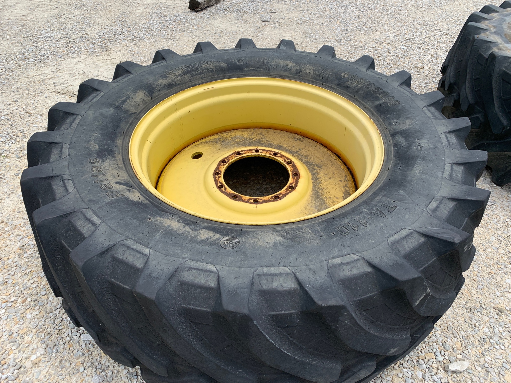 PETLAS 650/65R38