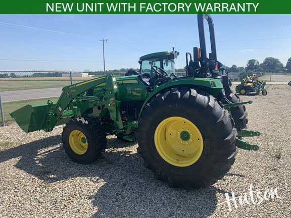 Photo of 2026 John Deere 4052M
