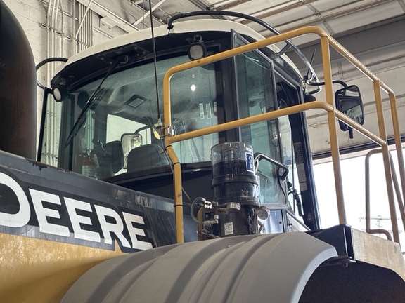 2006 John Deere 844J