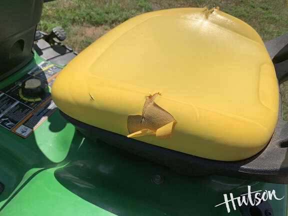 Photo of 2006 John Deere X300