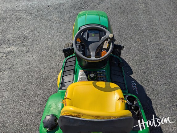 Photo of 2006 John Deere X300