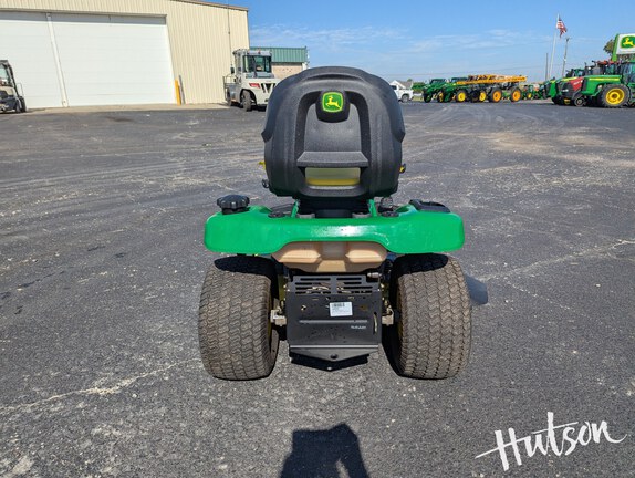 Photo of 2006 John Deere X300