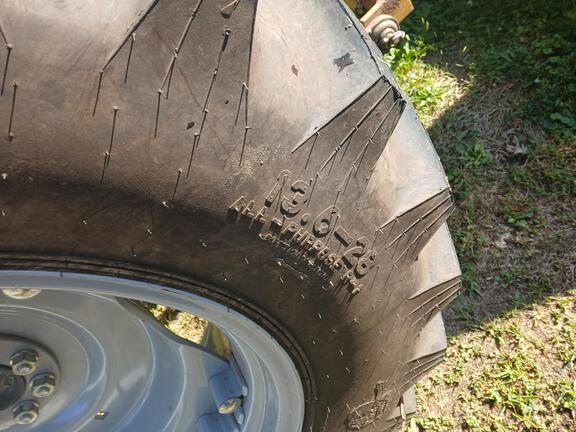 Photo of 2019 Massey Ferguson 2605H