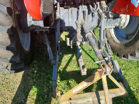 Photo of 2019 Massey Ferguson 2605H