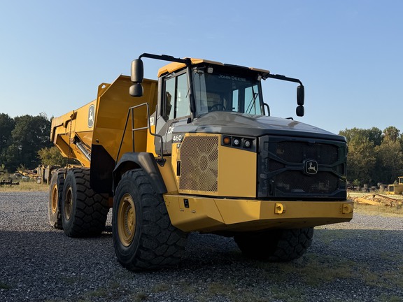 Photo of 2023 John Deere 460 P