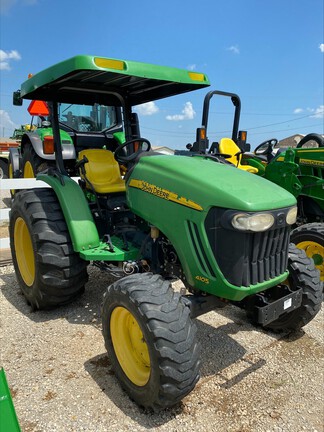 2011 John Deere 4105